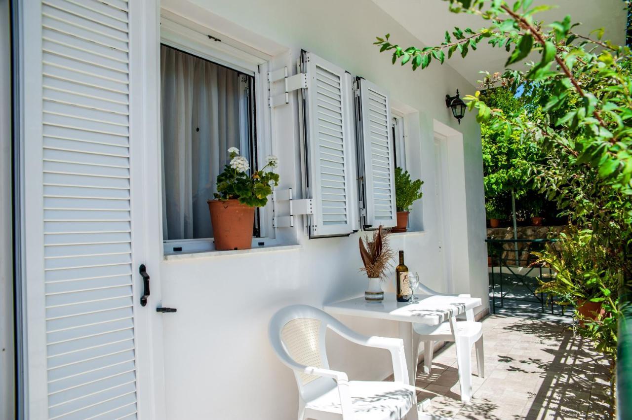 Thimios Rooms Keramiaí Exterior foto