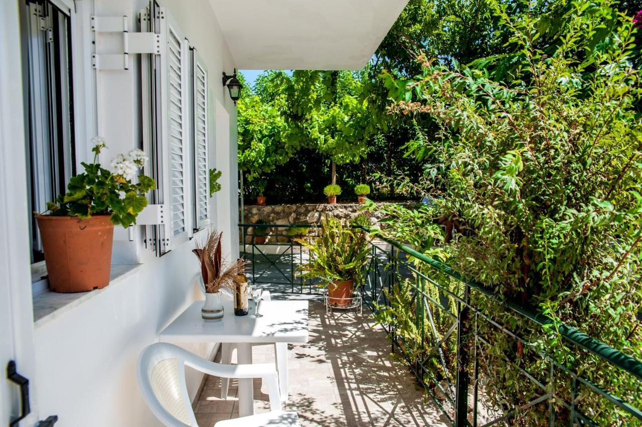 Thimios Rooms Keramiaí Exterior foto